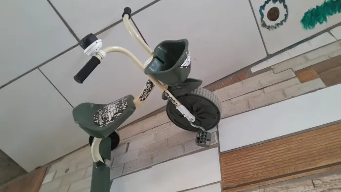 Triciclo militar baby