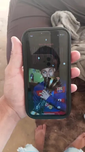 Iphone 11 red