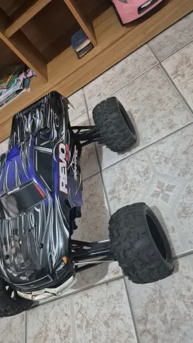 traxxas revo 3.3 nitro
