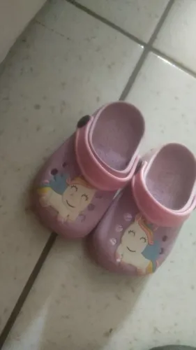 Crocs unicórnio infantil tamanho 21/22 marca luelua 