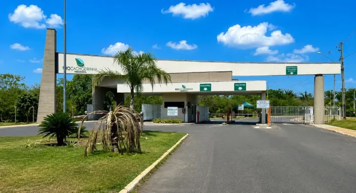 Casa a Venda Condomínio Rio Cachoeirinha 2 Quartos sendo 1 Suíte BairroJardim Imperial - C