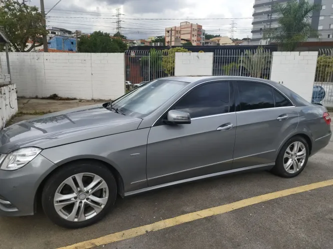 Mercedes-Benz E-350 CGI Avant. Sport 3.5 306cv Aut. 2012