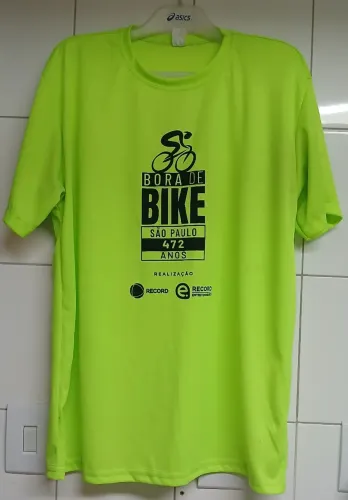 Camiseta de Corrida Dryfit Verde Fluorescente + Sacochila e Garrafa Tamanho G