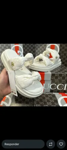 Sandália gucci