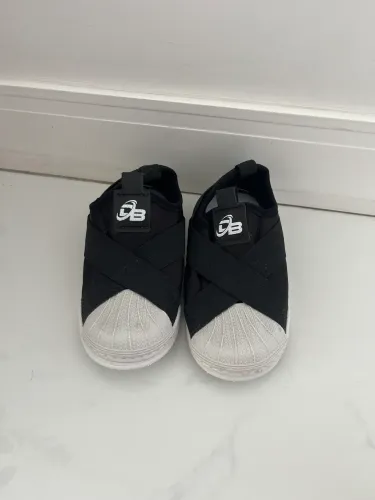 Tênis infantil masculino Slip On calça fácil preto tam 27