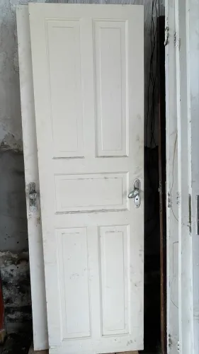 Vendo porta massaranduba 60 por 2.10