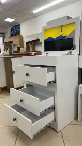 Penteadeira nova na montada
