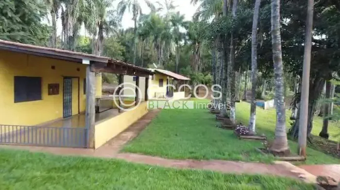 Chácara à venda, 3 quartos, 3 suítes, 6 vagas, Fazenda Bonanza - PRATA/MG