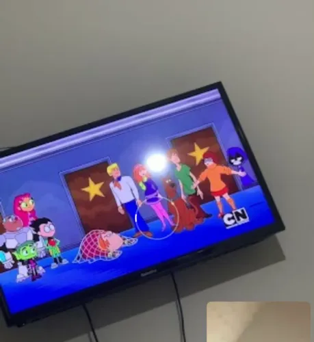 Vendo tv para retira peças 