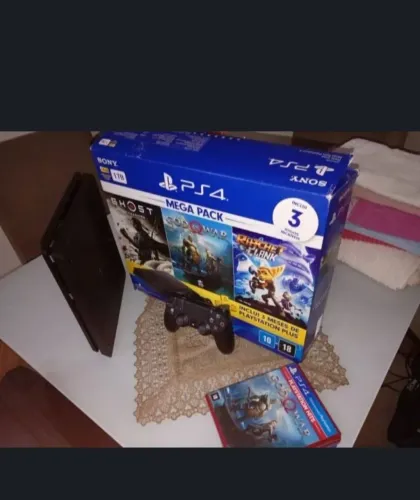 Ps4 SLIM 1TB MUITO NOVO 3 JOGOS