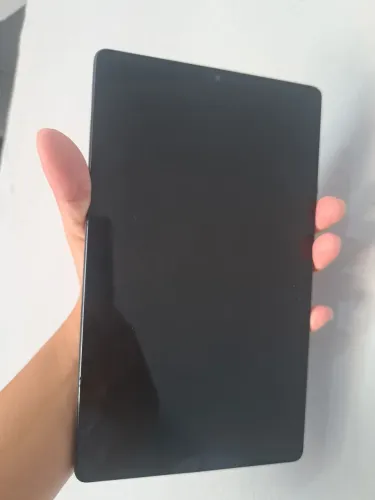 Estou vendendo esse tablet , usado poucas vezes pela minha filha.
