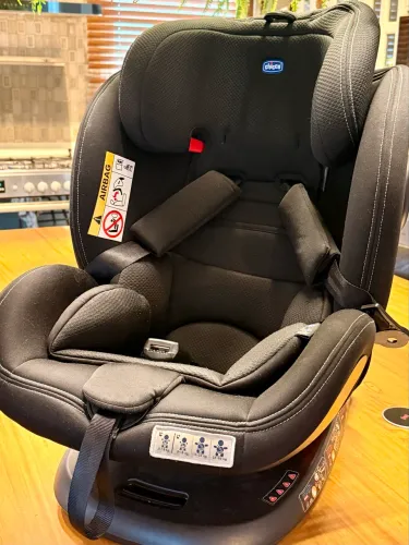 Cadeira infantil Chicco Seat4fix 360° isofix