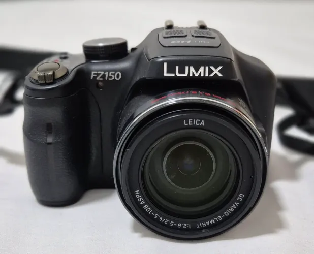 Câmera Panasonic Fz 150