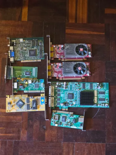 Lote de placa de video e Internet