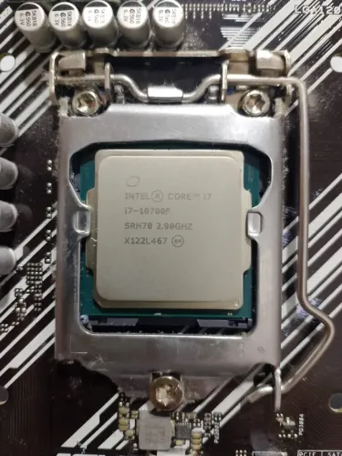 i7-10700F placa asus / 10 geraç