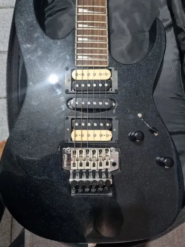 Guitarra Gio Ibanez 