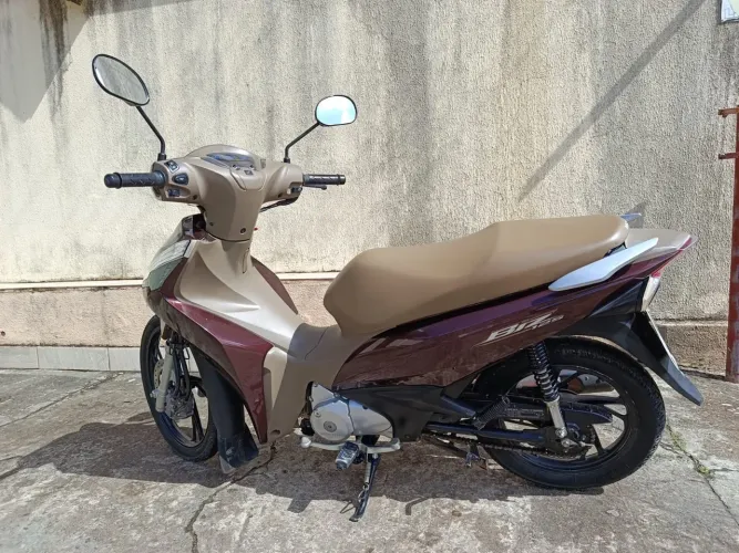 Biz 125 ano 2022