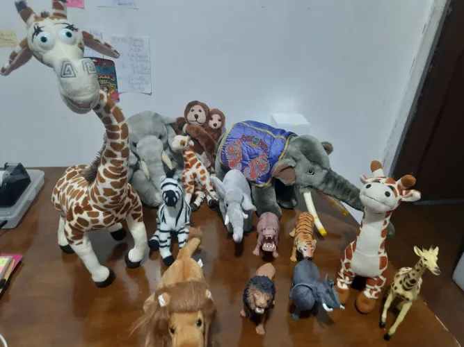 Vendo bonecas