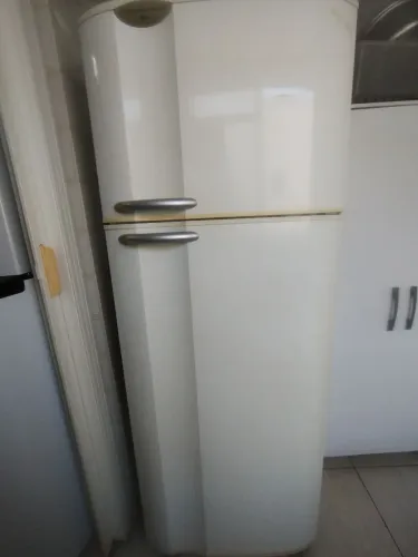 GELADEIRA DUPLEX ELETROLUX