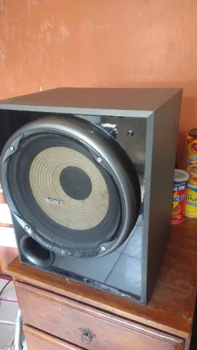 Subwoofer ativo 10 polegadas, sem defeito 