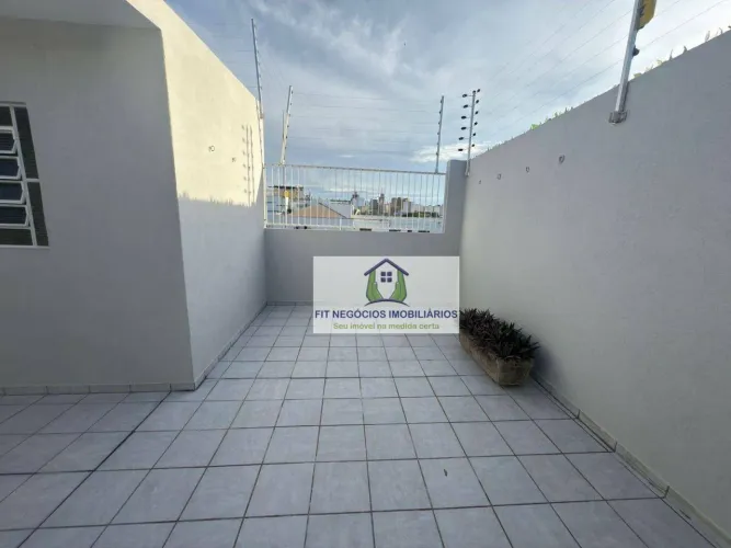 Casa com 3 dormitórios para alugar, 200 m² por R$ 3.981,00/mês - Jardim dos Seixas - São J