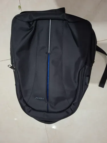 Mochila expansiva com cadeado