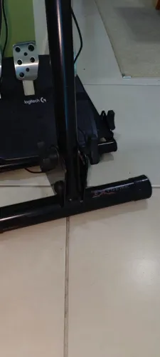 G29 - PS5, PS4 e PC , com suporte EXTREME  S PRO da Extreme SimRacing. Por apenas 1.400,00