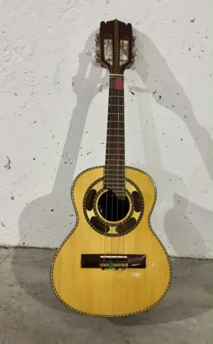 Cavaquinho novo a venda