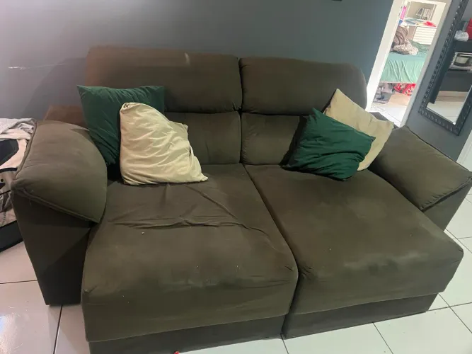 Sofa retrátil para doação 