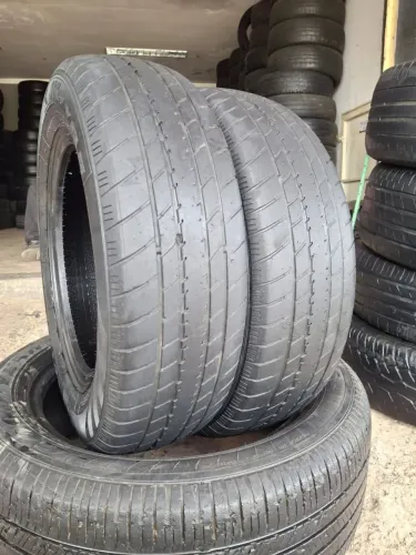 Par de pneus 175/70/14 JK Tyre sem defeitos 