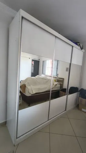 Vendo guarda roupa casal