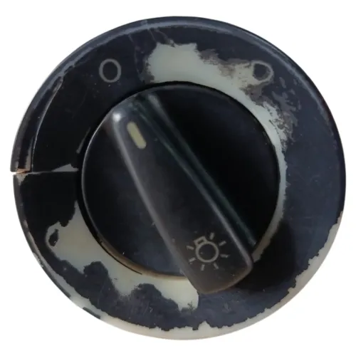 Botão Interruptor Chave Luz Milha Vw Golf 2000 2006 Detalhe Preto