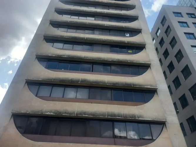 Imóvel para aluguel tem 23 metros quadrados em Gutierrez - Belo Horizonte - MG