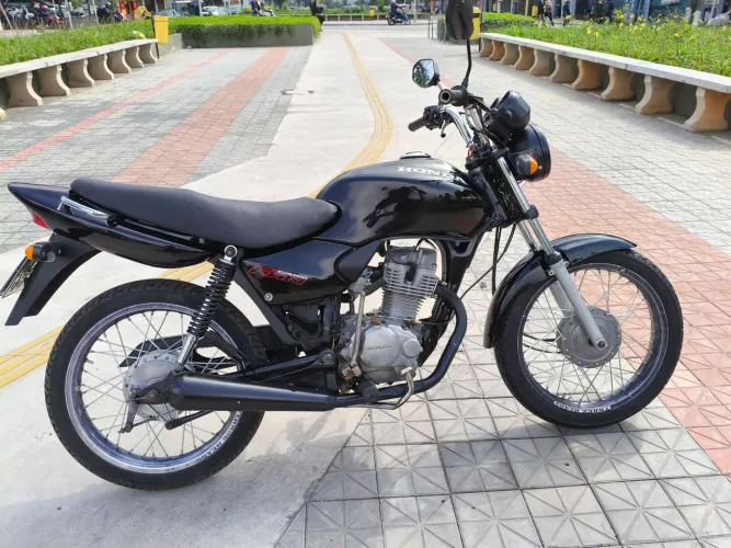 HONDA 2007 125 FAN VARETADA $7.990