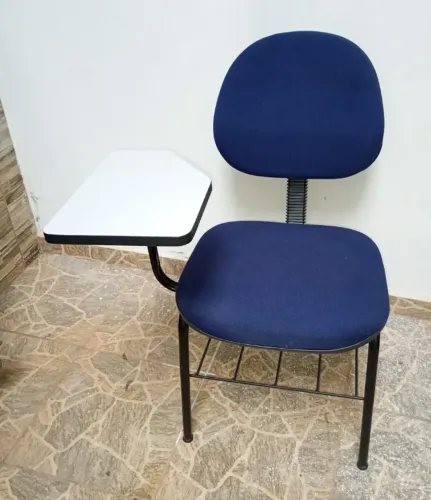 Cadeira de Escritório Secretaria Escolar Tecido Azul Usada
