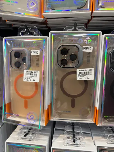 Capa de iPhone 16 Pro Magnética com proteção de câmera 