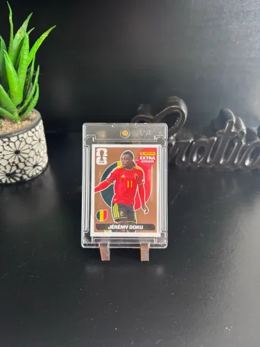 FIGURINHA DA COPA 2026 DOKU ( ORIGINAL TIRADO DO PACOTE)
