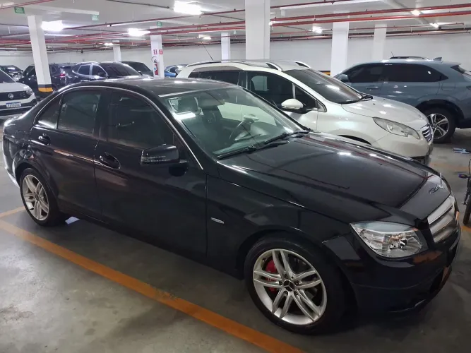 Mercedes-Benz C-180 Kompressor Classic 1.6 16V Aut. 2010