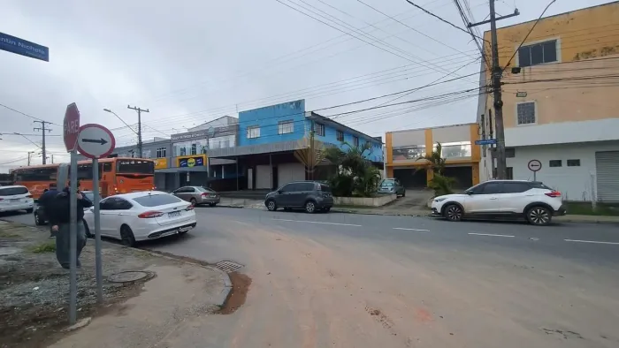 Prédio Comercial à venda, 522 m2, PINHEIRINHO, CURITIBA - PR