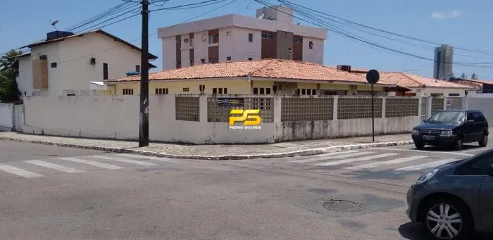 Casa para venda de Esquina no Bairro dos Estados REF: CA0181