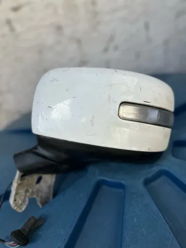 Retrovisor de Jeep Renegade original