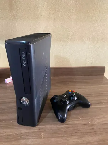 Xbox 360 Slim