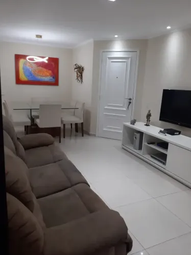 Apartamento para vender com 93m², 3 dormitóiors, sendo 1 suíte, 2 vagas. Rua Emilio Mall