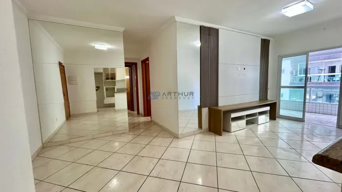 Apartamento à venda em Praia Grande com 2 dormitórios no bairro Ocian