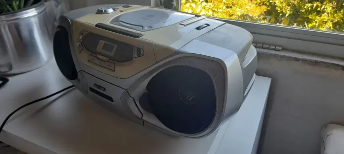 Rádio antigo