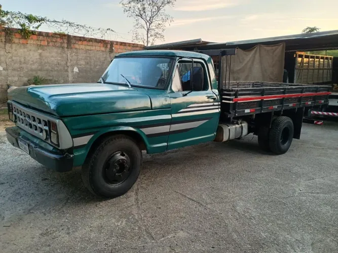 Vendo F400 ano 1976