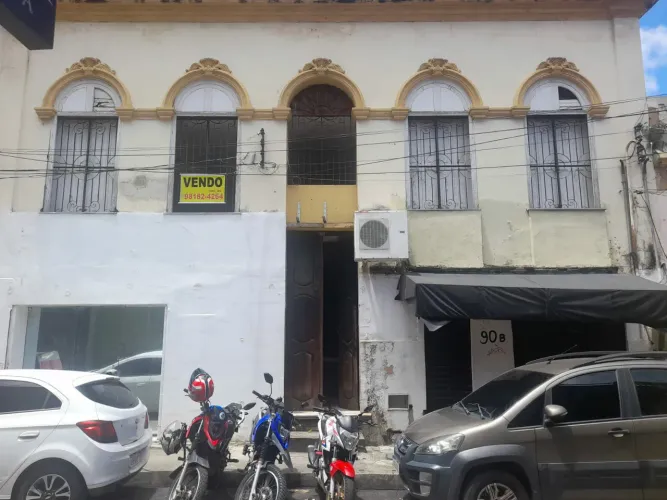 Casa 3 Pavimentos, 3 ou 4/4, 3 Sala ambiente, Cozinha, área de serviço, 2Banheiros, área d