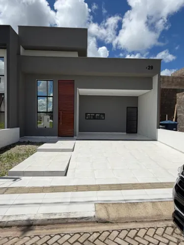 CASA EM CONDOMÍNIO PORTINARI
