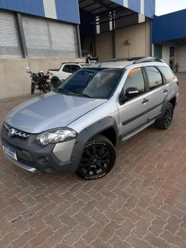 Fiat Palio Weekend Adventure Locker 1.8 Flex 2014