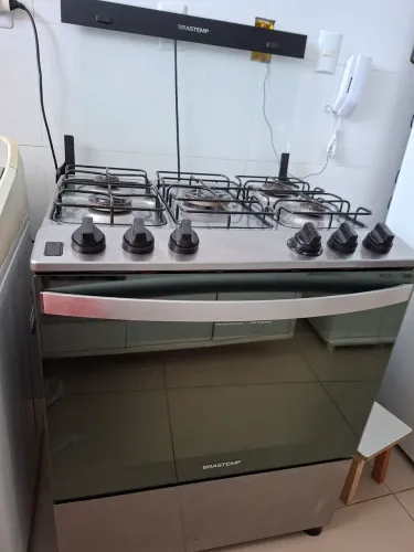Vendo fogão Brastemp 5 bocas 